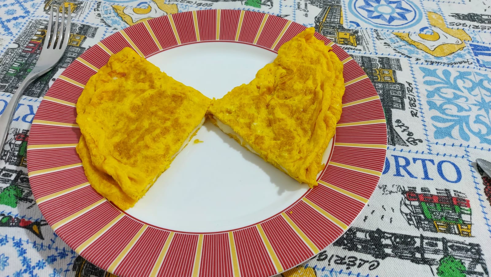 omletă cu mozzarella