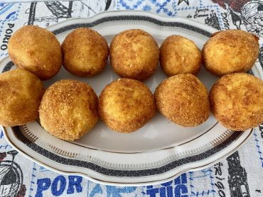 crochete de cartofi cu brânză