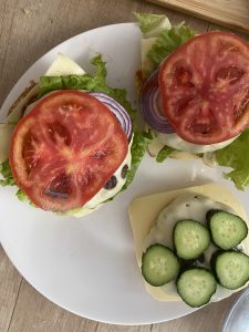 asamblarea burgerului de vita