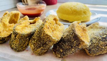 Păstrăv prăjit în crustă de mălai