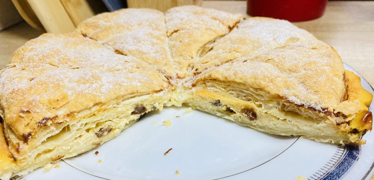 placinta cu branza cu aluat foietaj